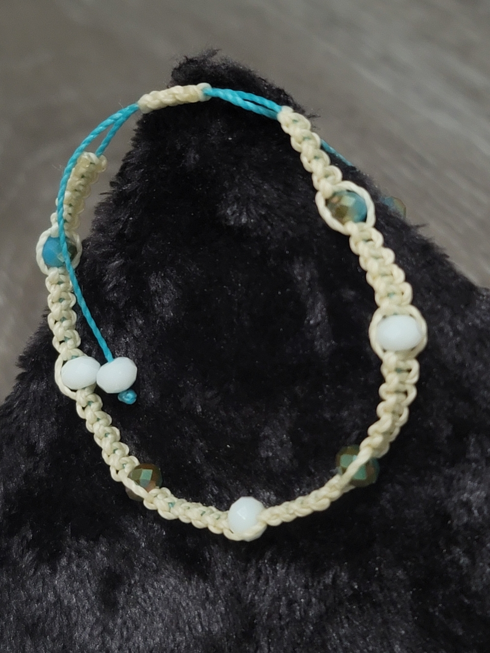 Handmade Macrame Beaded Bracelet in Cream and Teal